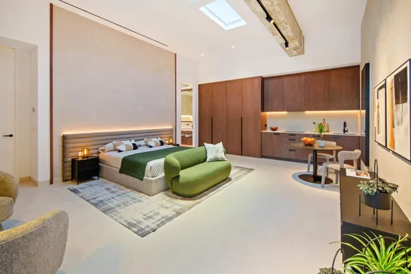 Luxury living surrounded by golf and mountain scenery in Nueva Andalucía, Marbella