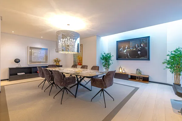 Contemporary luxury villa with expansive plot and refined Mediterranean living in Guadalmina Baja, Marbella