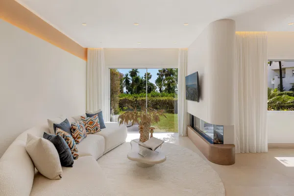 Beachfront contemporary apartment with refined Mediterranean living in Estepona, New Golden Mile