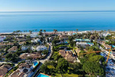 Beachside villa in Los Monteros Playa, Marbella