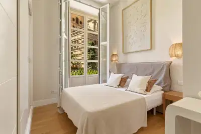 Apartment with an historic character combined with the elegance of modern living on Calle Cister, Málaga