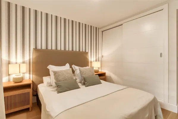 Apartment with an historic character combined with the elegance of modern living on Calle Cister, Málaga