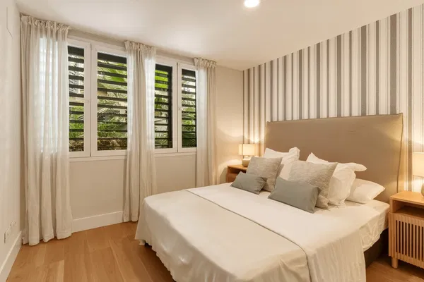 Apartment with an historic character combined with the elegance of modern living on Calle Cister, Málaga