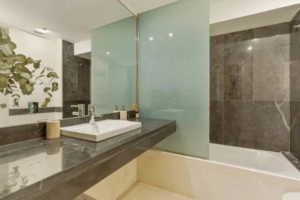 Apartment with an historic character combined with the elegance of modern living on Calle Cister, Málaga