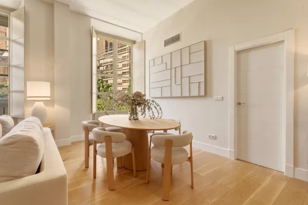 Apartment with an historic character combined with the elegance of modern living on Calle Cister, Málaga