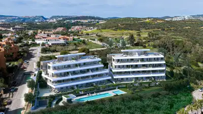Contemporary ground floor apartment with private garden in Estepona