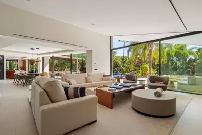 Sophisticated residence with private pool and tranquil setting in Las Chapas, Marbella East