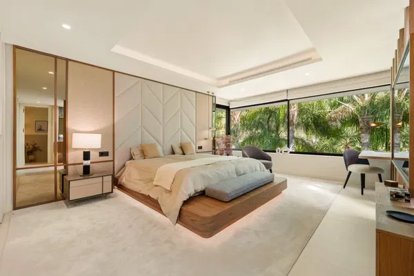 Sophisticated residence with private pool and tranquil setting in Las Chapas, Marbella East