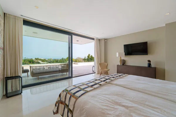 Modern frontline golf villa with panoramic views in the heart of the Golf Valley in Nueva Andalucía, Marbella