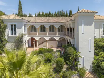 Casa Greco:  a timeless andalusian elegance with panoramic Mediterranean views in El Herrojo Alto, Benahavís