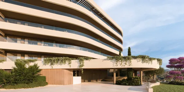 Contemporary Ground Floor Apartment with Private Garden in Las Mesas, Estepona