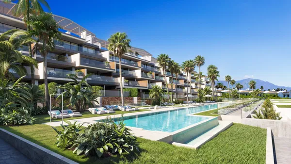 Exclusive beachfront penthouse with sea views and private solarium in Manilva, Málaga