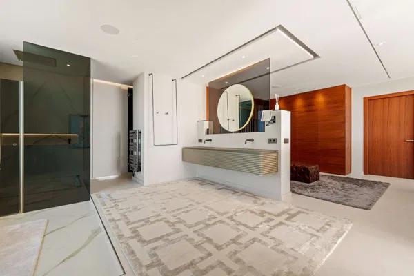 Spacious contemporary villa with guest house in a private hillside setting, Puerto del Almendro, Benahavís