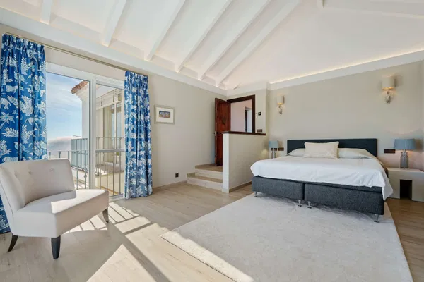 Spacious contemporary villa with guest house in a private hillside setting, Puerto del Almendro, Benahavís