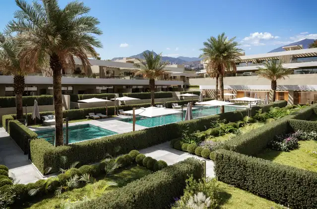 Elegant ground floor apartment with private garden in El Campanario, Estepona
